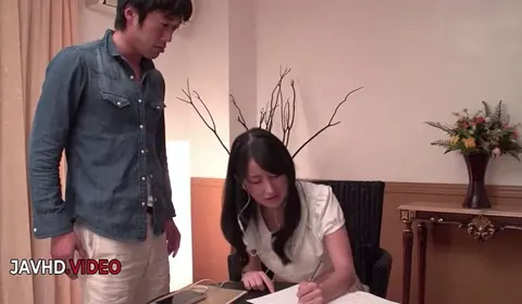 Suzu Ichinose delivers hardcore blowjob in intense Japanese passion