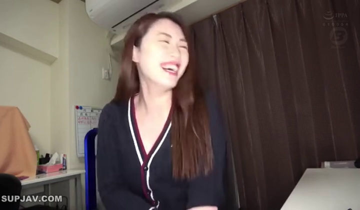 280429519 Japanese Hottie Loves BBC in HD