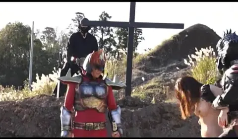 280462463 Japanese Heroine in Peril Scene