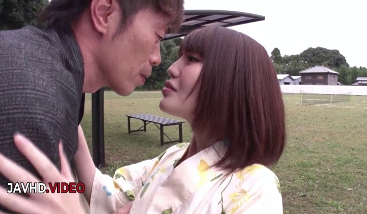 Yua Ariga Outdoor Hardcore Encounter